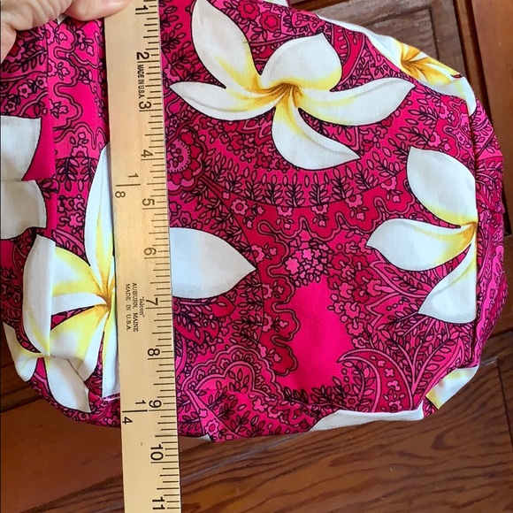 Local Design Reversible Tote from Hawaii - Picture 6 of 6